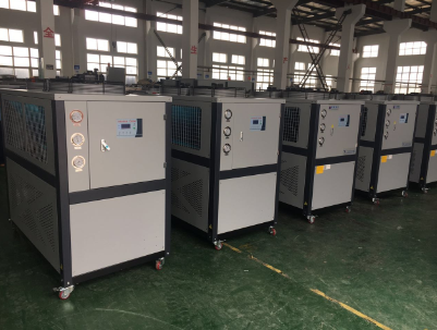 風冷式冷水機.png 風冷式冷水機.png